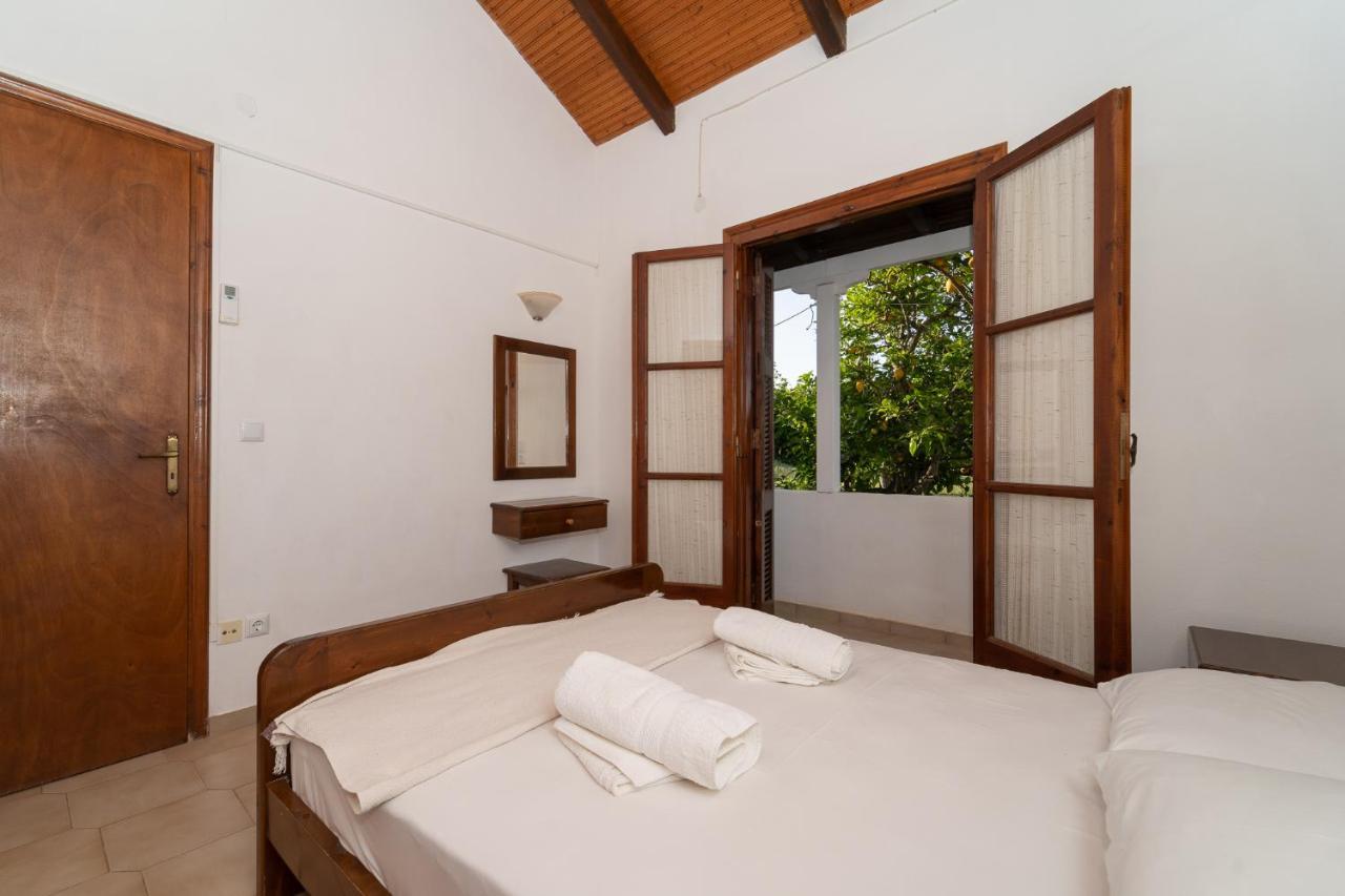 Ilias Apartments Methoni  Eksteriør billede