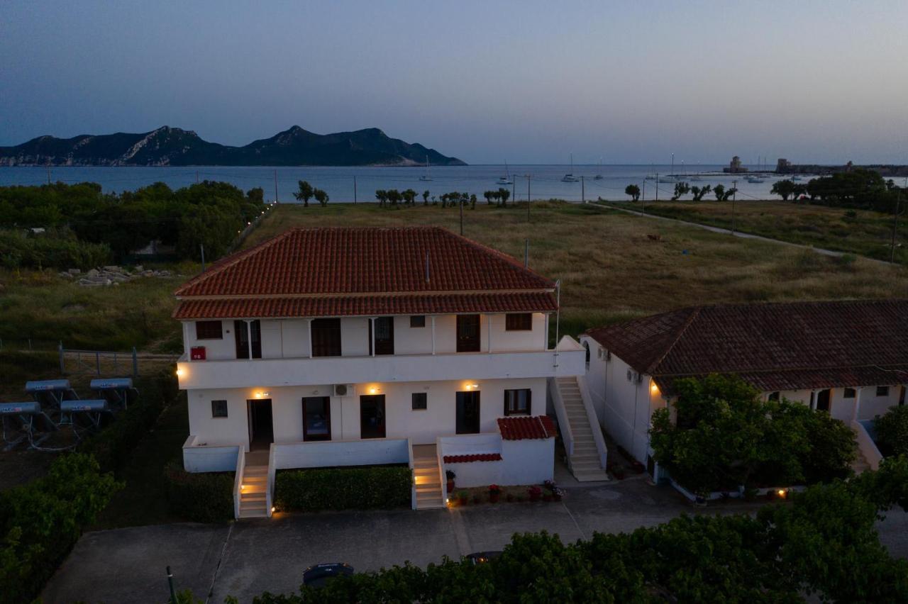 Ilias Apartments Methoni  Eksteriør billede
