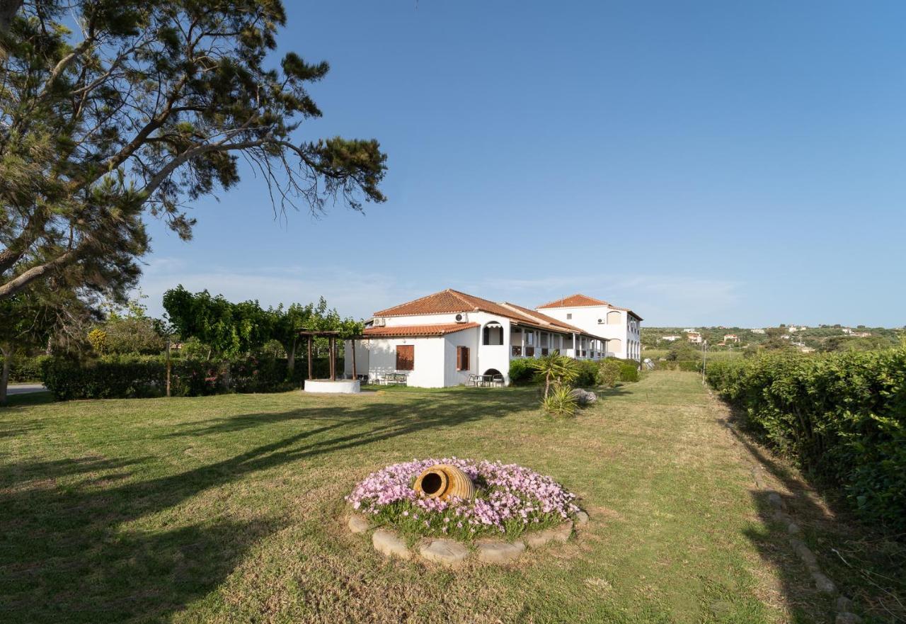 Ilias Apartments Methoni  Eksteriør billede
