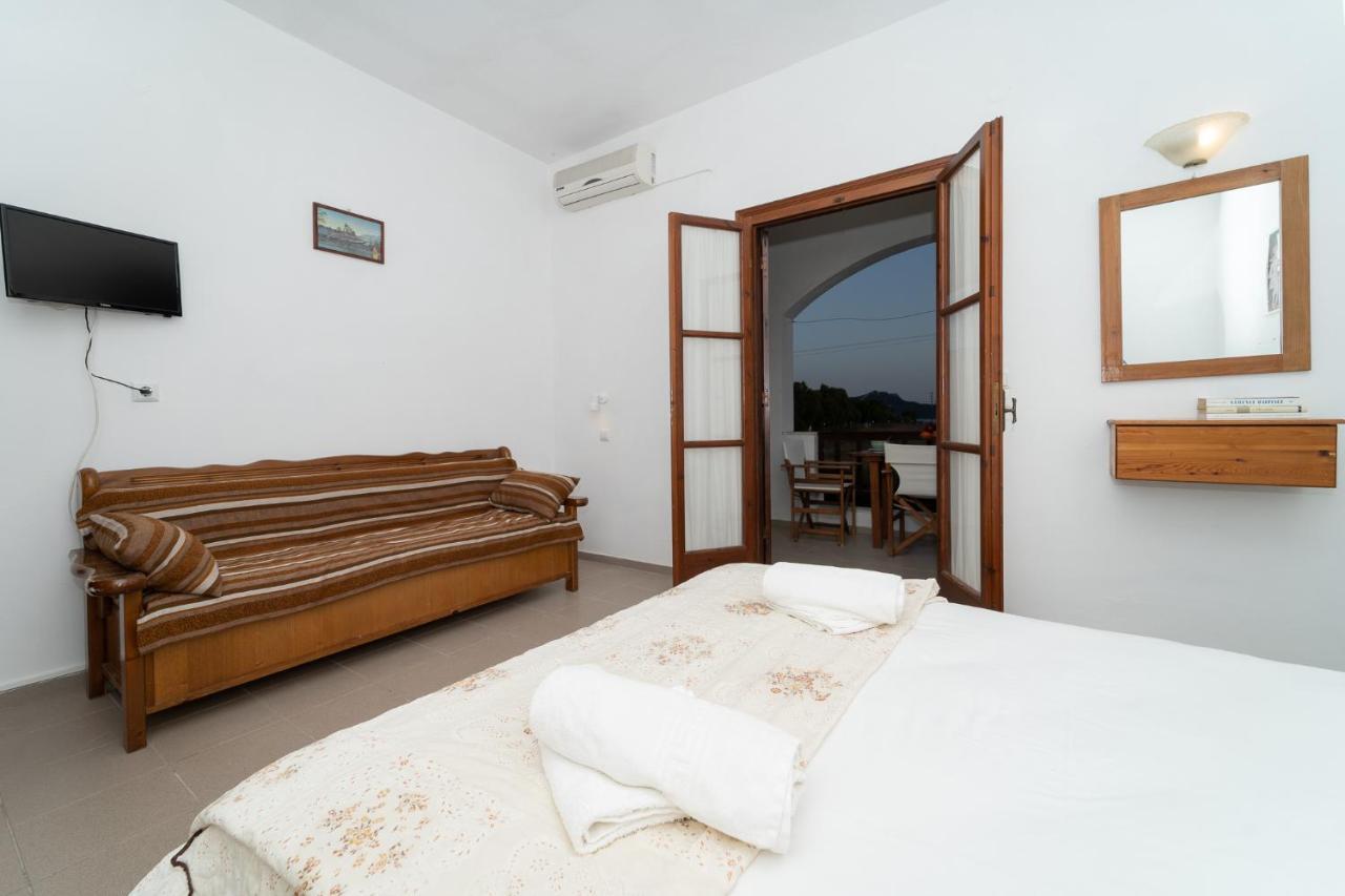 Ilias Apartments Methoni  Eksteriør billede