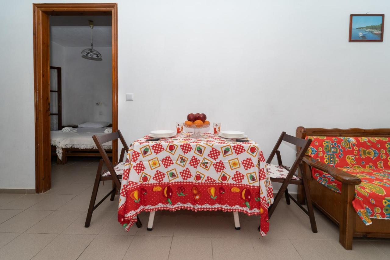 Ilias Apartments Methoni  Eksteriør billede