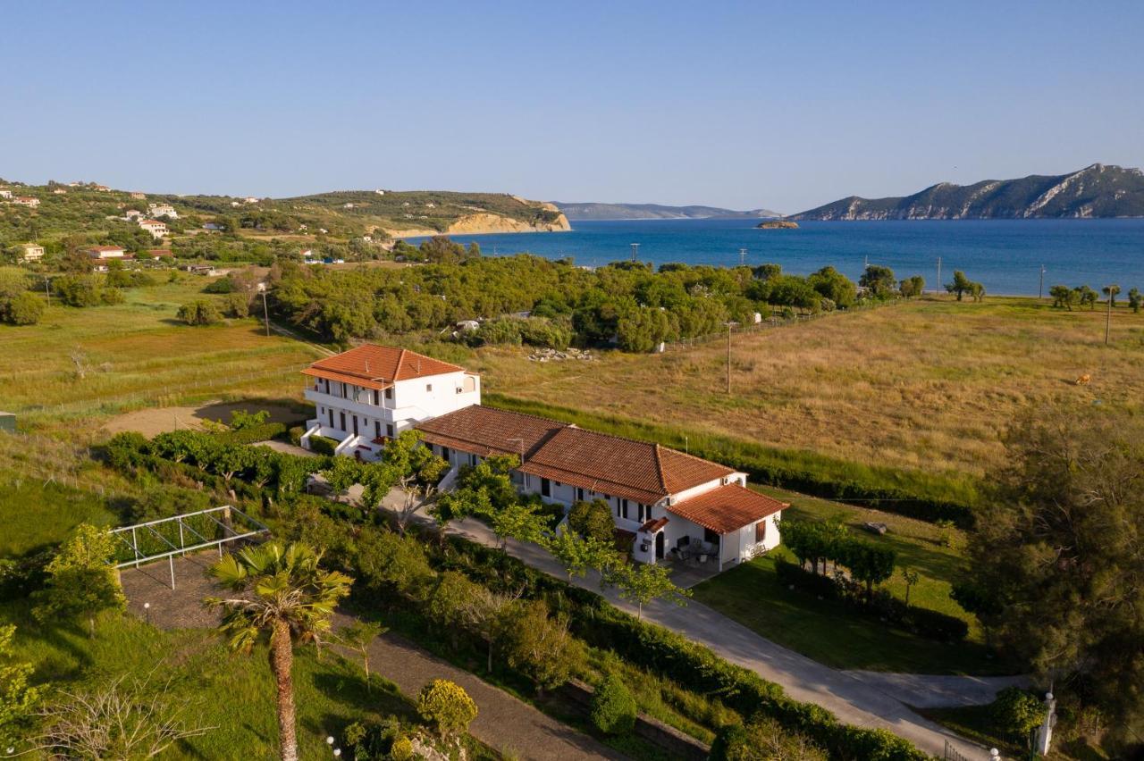 Ilias Apartments Methoni  Eksteriør billede