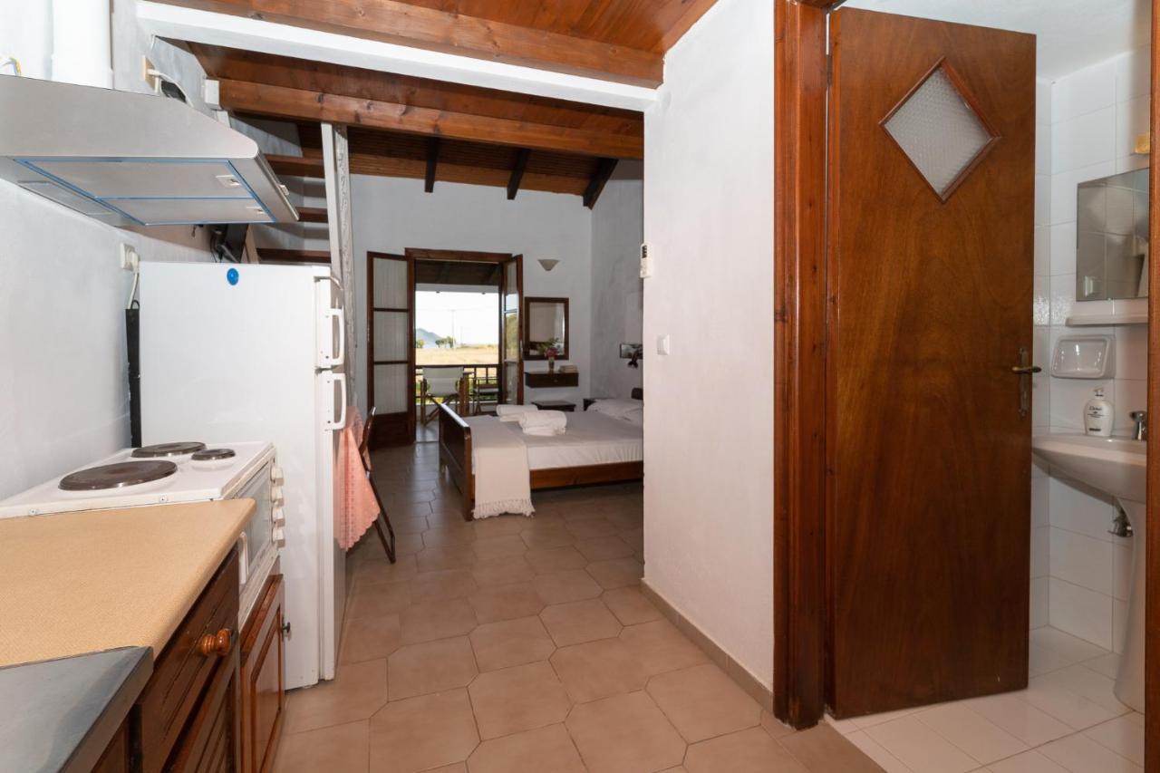Ilias Apartments Methoni  Eksteriør billede
